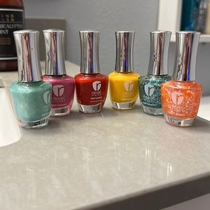 Revel Mates beach collection